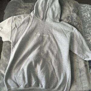 Pretty little thing, grey jumper